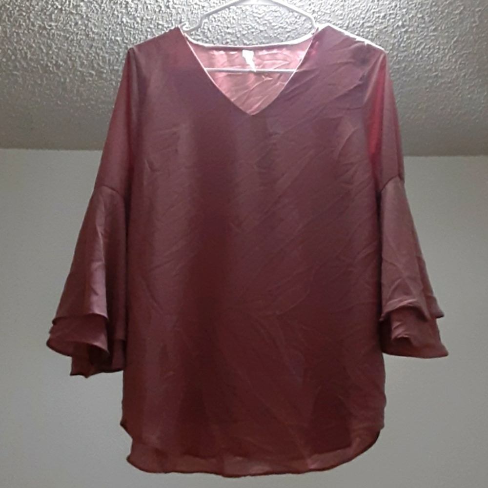 3/4 sleeve shirt